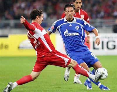 赛场上扛起 赛场上扛起